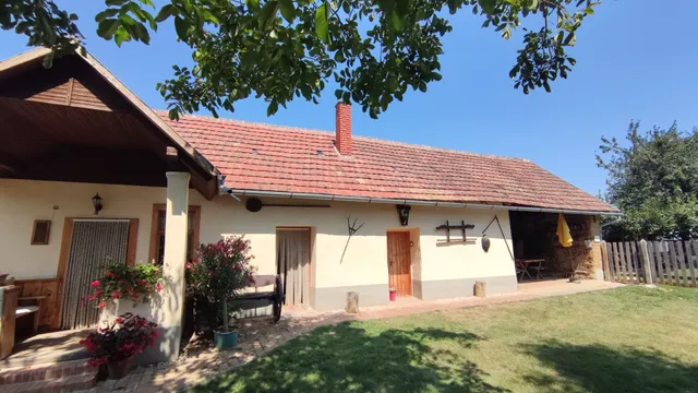 Karát-lak Vendégház