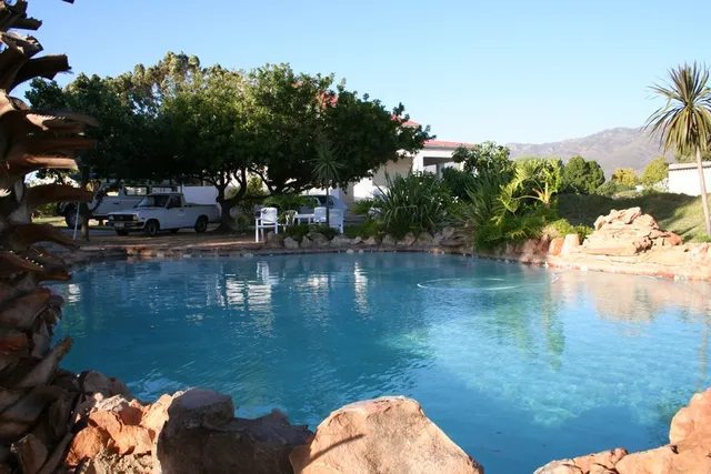 The Flyers' Lodge Guest House and pub