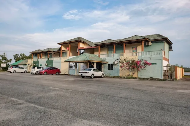 OYO 90015 Indah Chalet