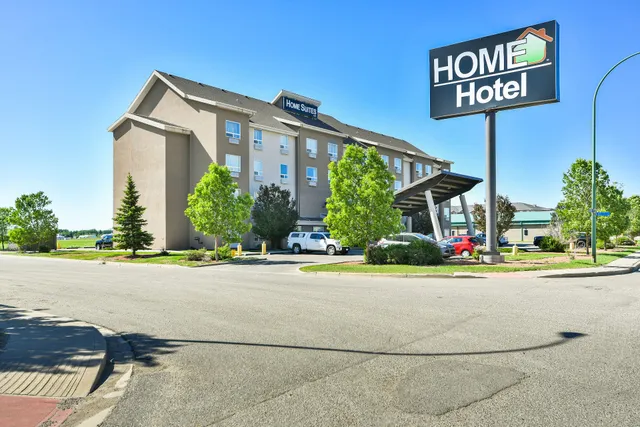 Home Inn & Suites by d3h™ Regina East