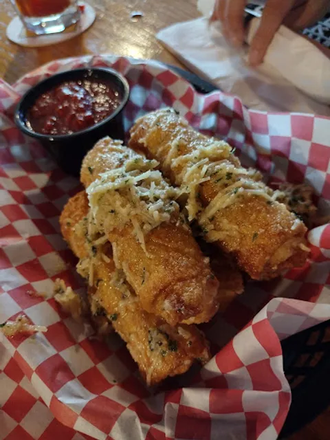 The Red Mill Inn & Pizza