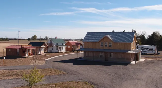 Lighthouse Landing RV Park & Cabins