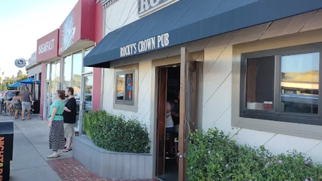 Rocky's Crown Pub