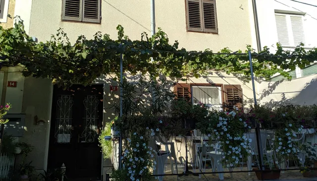 Guest House Izola, oddajanje nepremičnin, d.o.o.