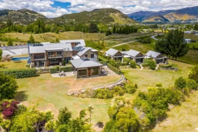 Tin Tub Luxury Lodge