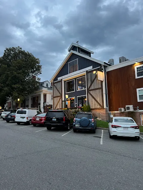 The Autograph American Tavern