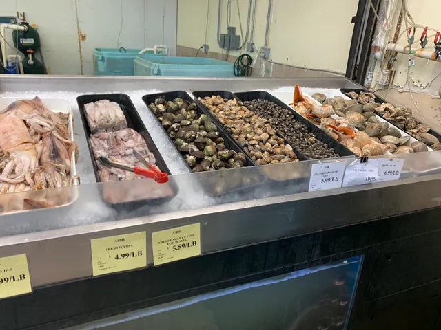 Viet Hoa Food Market