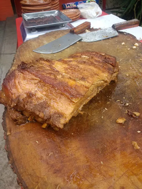 Auténticas Carnitas a La Leña La Victoria