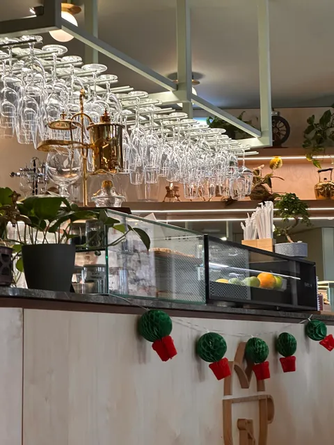 NOSHI Vila - Coffee & Healthy Food