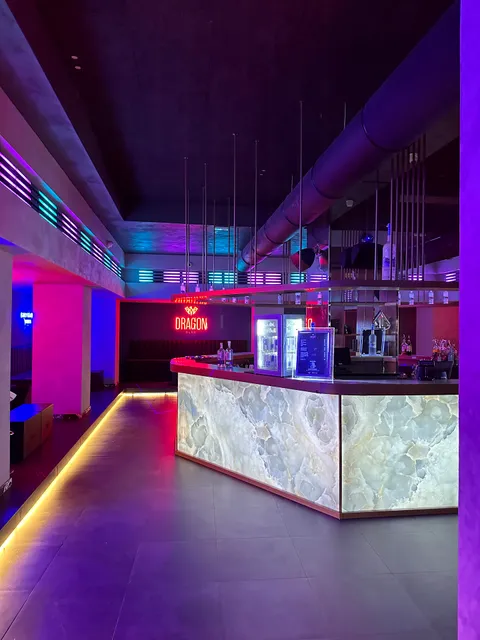 Dragon club Dinner show