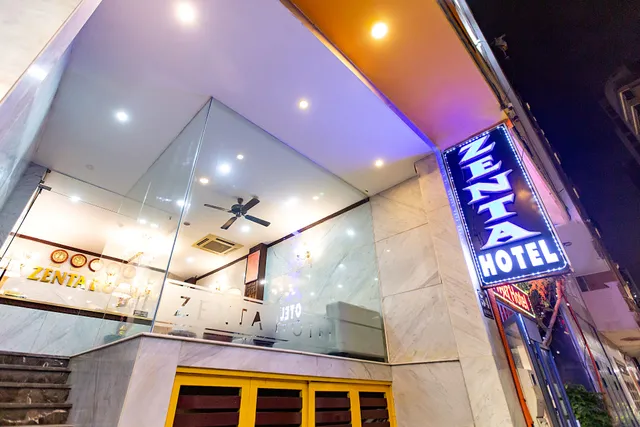 Zenta Hotel