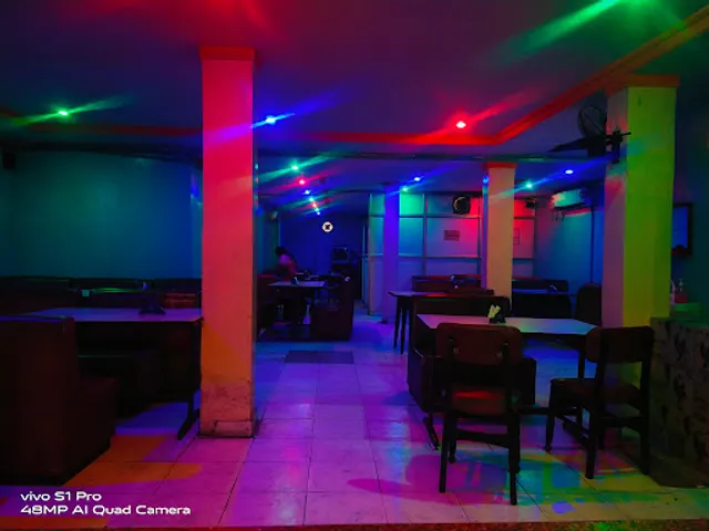 Hi-Light Restaurant & Bar