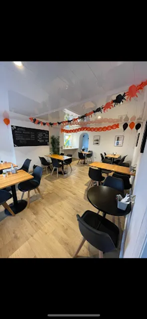 THE CORNER 19 CAFE & BISTRO