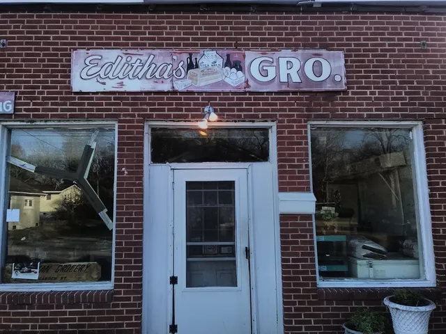 Editha's Grocery