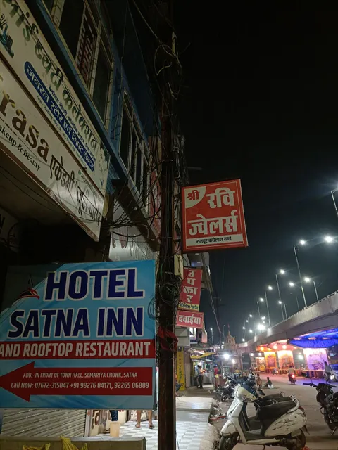 Hotel Satna INN & RoofTop Restaurant