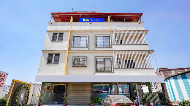 FabHotel The Regal Inn