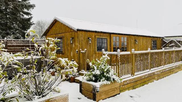 Sunset Cabin - Log Cabin with Hot tub in North Wales