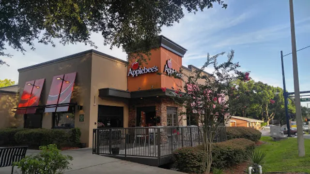 Applebee's Grill + Bar