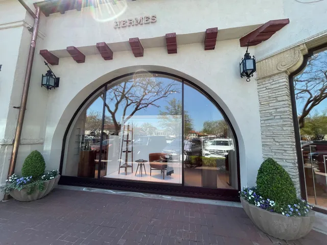 HERMÈS Dallas Highland Park Village Store