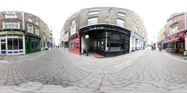 Peasher Restaurant and Bar