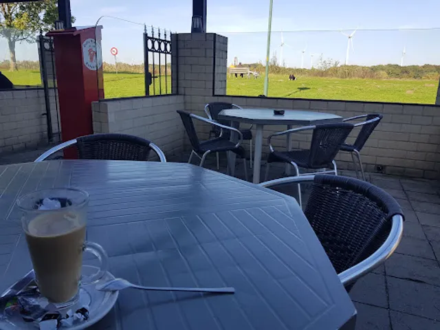 Radio Minerva Café - Restaurant