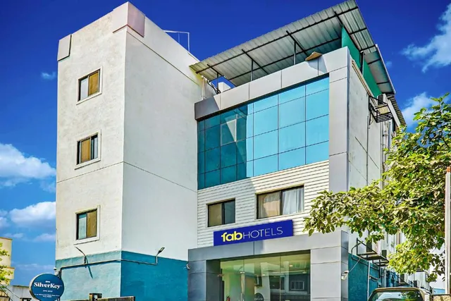 FabHotel Prime Tulip Comfort - Hotel in Kharadi, Pune