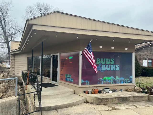 Buds & Buns