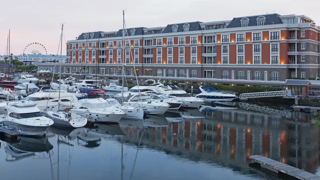 Atlantic Marina - Luxury Self Catering Holiday Apartments