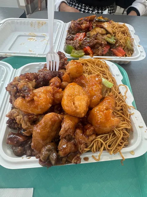 Kung Pao Wok - New Sudbury Centre