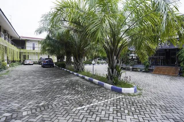 RedDoorz Plus Syariah @ Lotus Hotel Bojonegoro