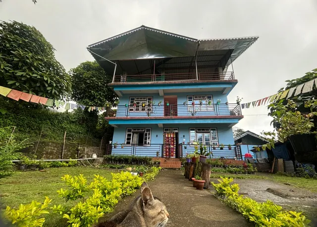 Mountain Whisper HomeStay Yuksom