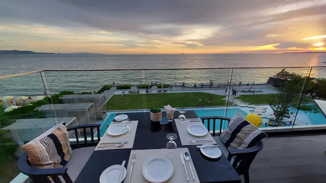 ISEA Sky & The Jetty Pattaya