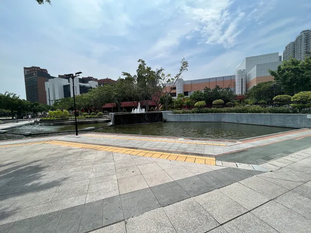 North Gate, Sha Tin Park