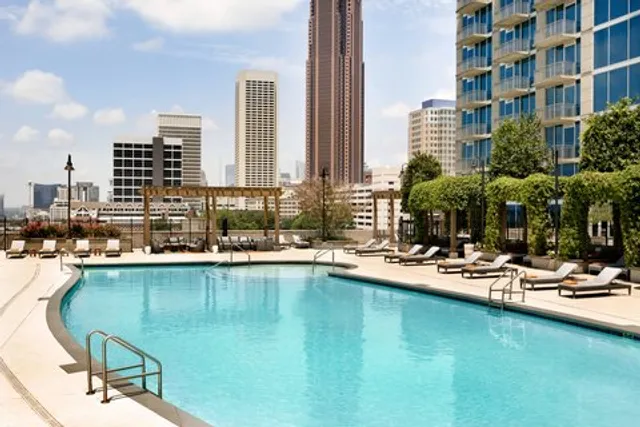 Twelve Downtown, Autograph Collection