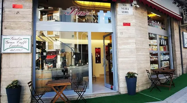 Giulia Gran Caffé Enoteca Cioccolateria dal 1962