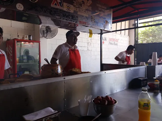 Birria De Res "El Pelon"