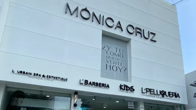 L'Barber Mónica Cruz