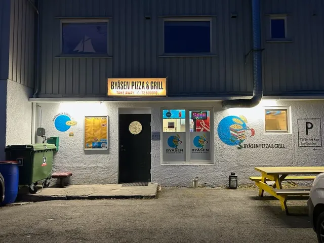 Ruccola Pizzeria & Grill