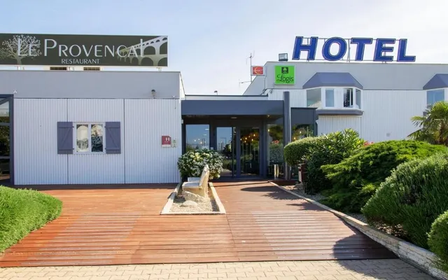 Contact Hôtel- Restaurant le Provençal avec Bornes électriques 22kwh