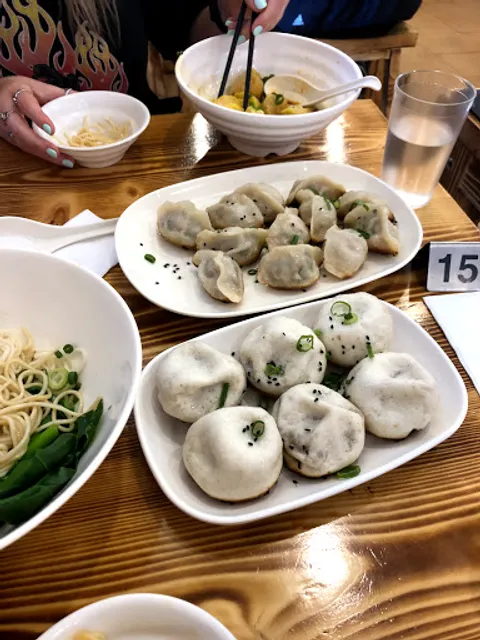 Juicy Bao Bao North Bridge 小笼煲北桥店