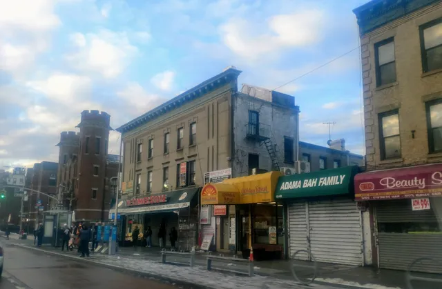 The corner store 25/8