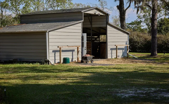 Pleasant-Days Bed & Breakfast