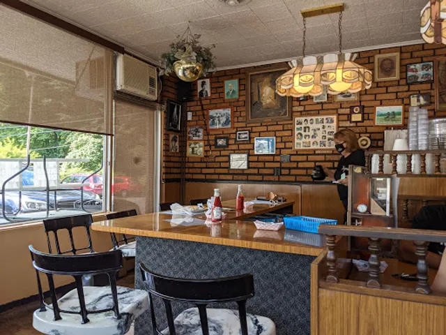 Gourmet Family Restaurant