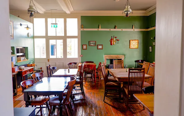 Greendale Teahouse & Rooms