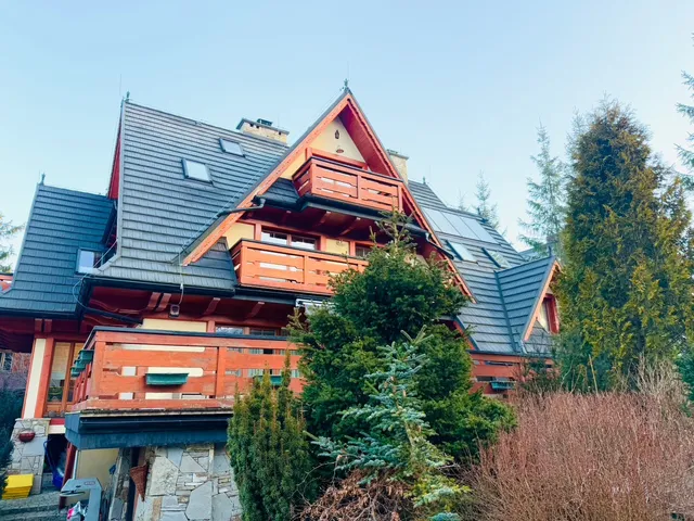 REZYDENCJA NA SZYMOSZKOWEJ