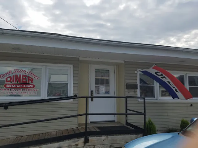 North 5th Street Diner