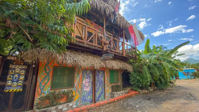 La Natura Hostel & Pool