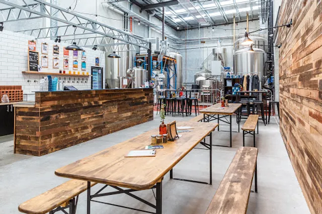 TWOBAYS Brewing Co - Brewery Mornington Peninsula