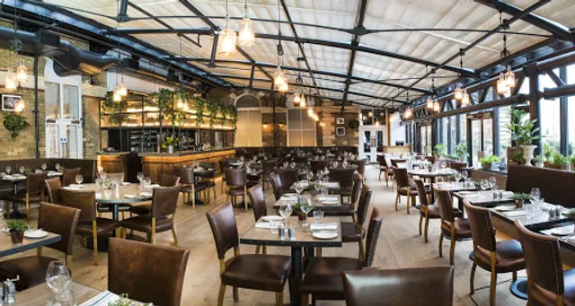 Peachey's Bar & Grill