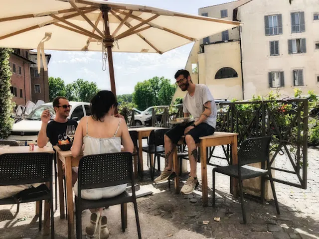 È Passata la Moretta | Osteria Romana di un Tempo